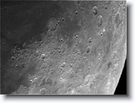 Moon0106_8-2 * Lunar Surface taken with Meade DSI * Lunar Surface taken with Meade DSI * 648 x 489 * (42KB)