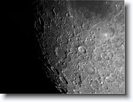 PB11_Moon6 * Lunar Surface taken with Meade DSI * Lunar Surface taken with Meade DSI * 648 x 489 * (46KB)